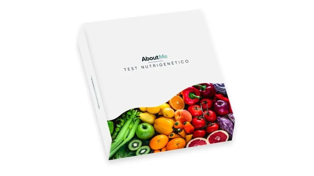 Caja de **test nutrigenético** con diseño moderno, mostrando una vibrante selección de frutas y verduras frescas.